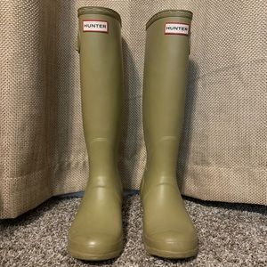 Hunter Tan Rain boots Size 7